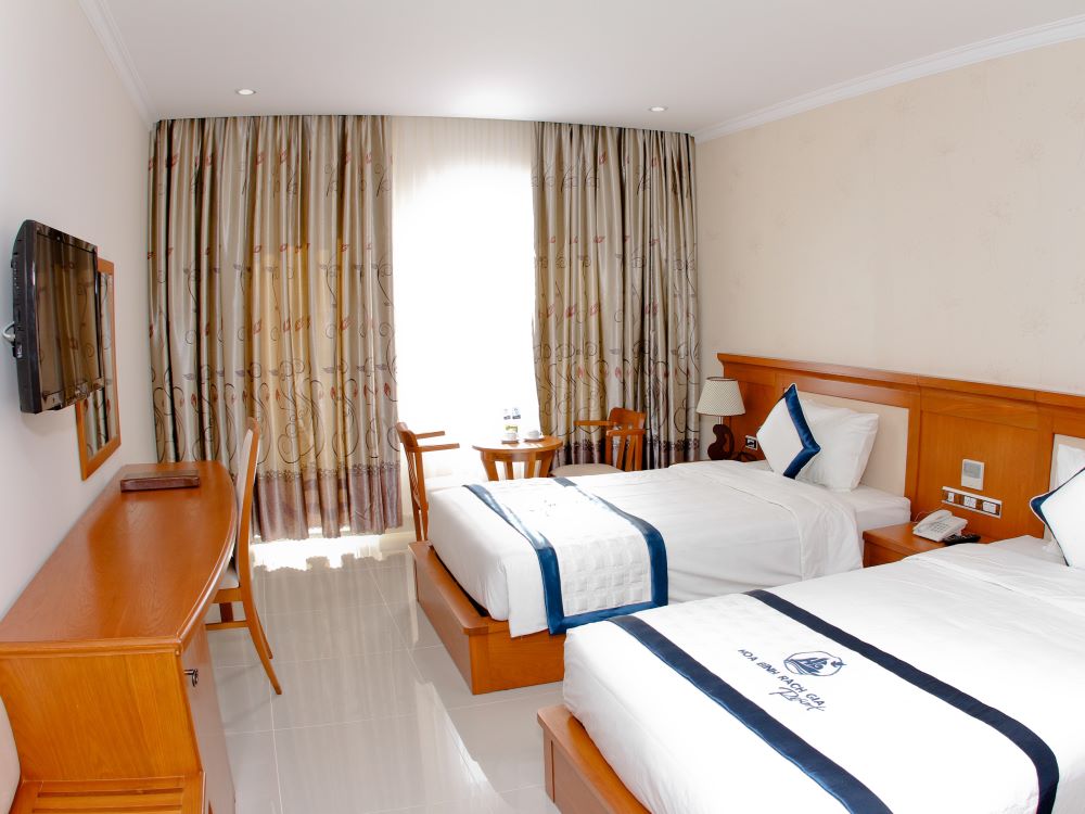 Deluxe Pool View/Sea View